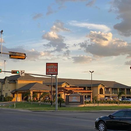 Country Hill Inn & Suite Eagle Pass Bagian luar foto